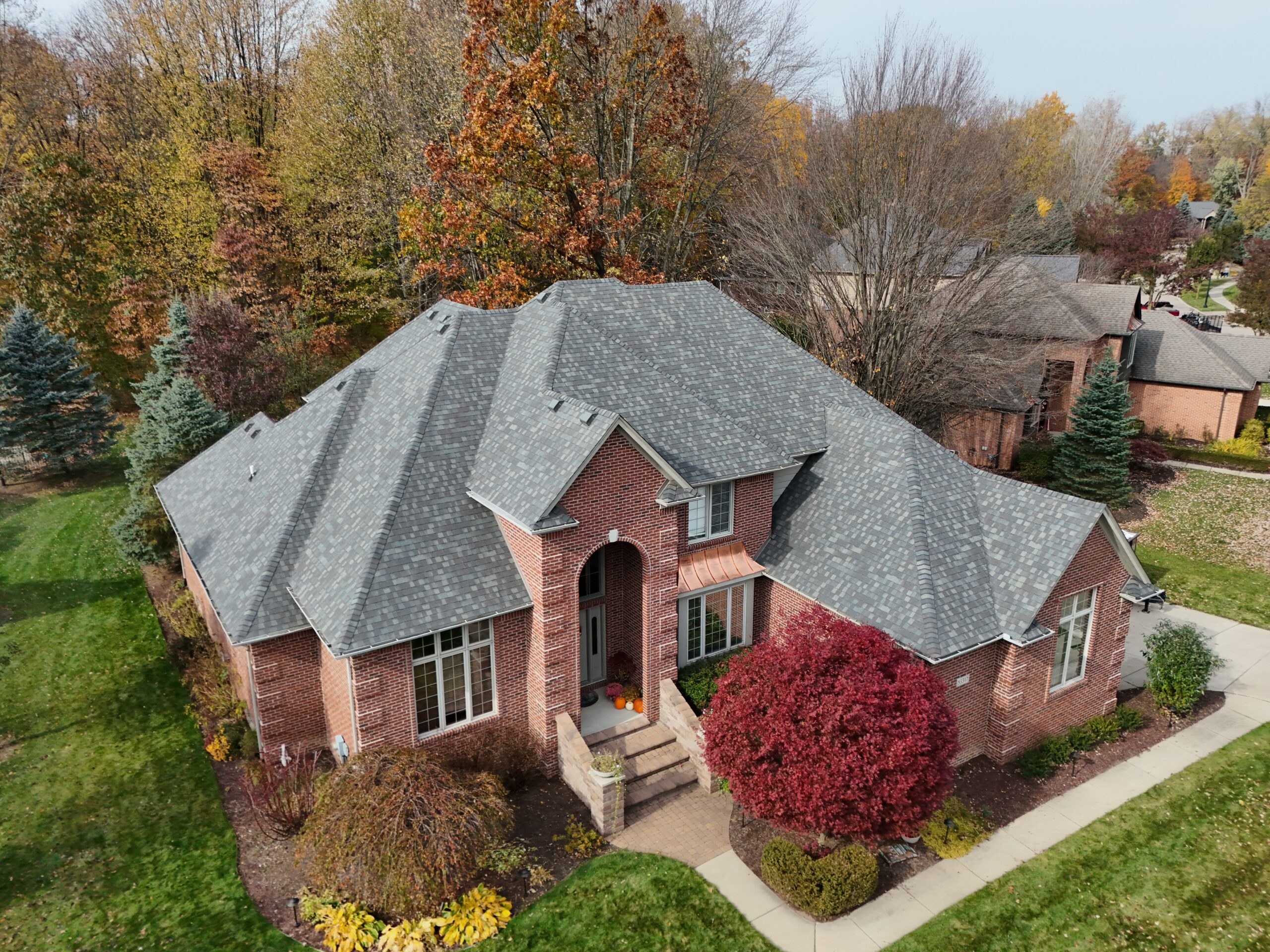 Residential roof replacement project in Metro Detroit, MI — Roofcom (#36)