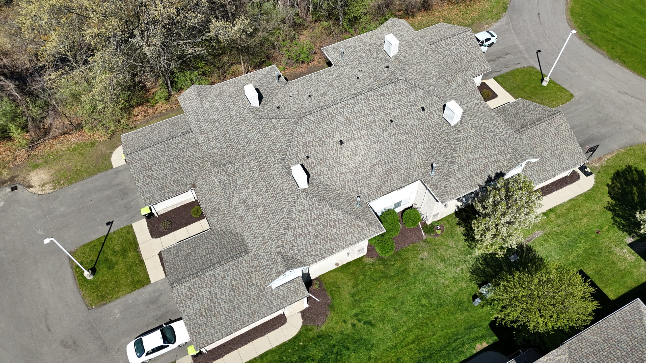Residential roof replacement project in Metro Detroit, MI — Roofcom (#7)